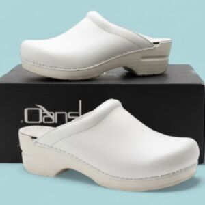 Size 37 Dansko Sonja Mules Clogs‎ White